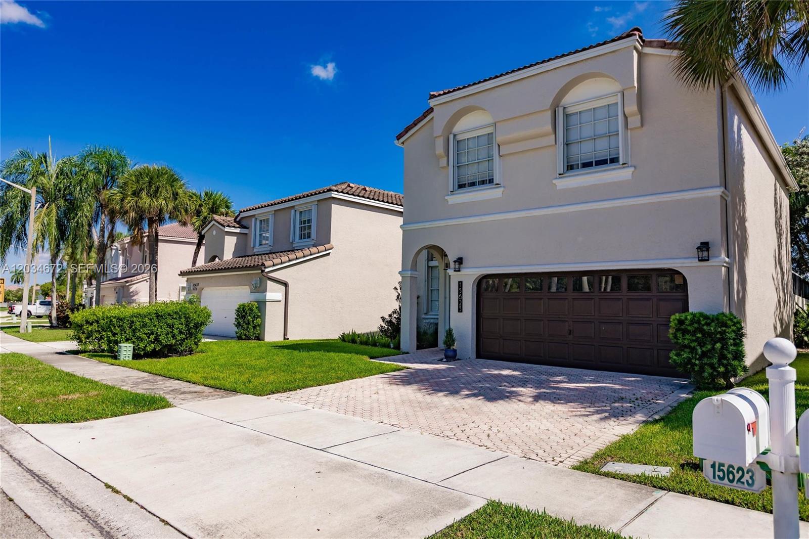 15623 Nw 5th Street Property Photo 3