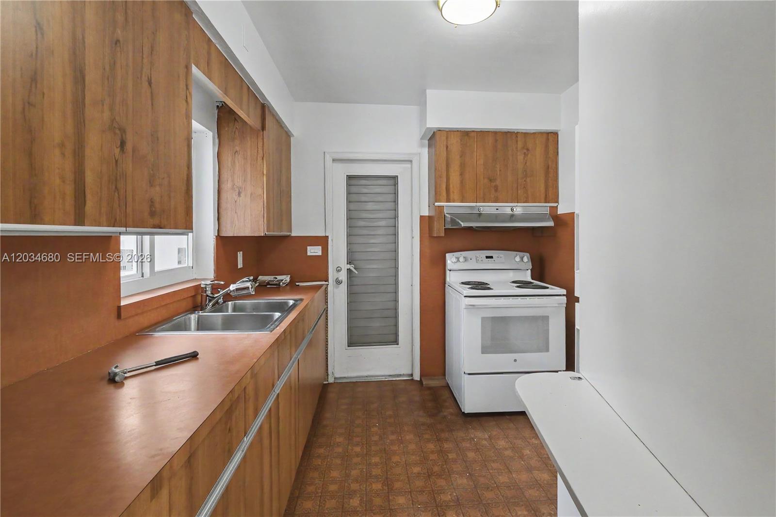 236 Candia Avenue Property Photo 12