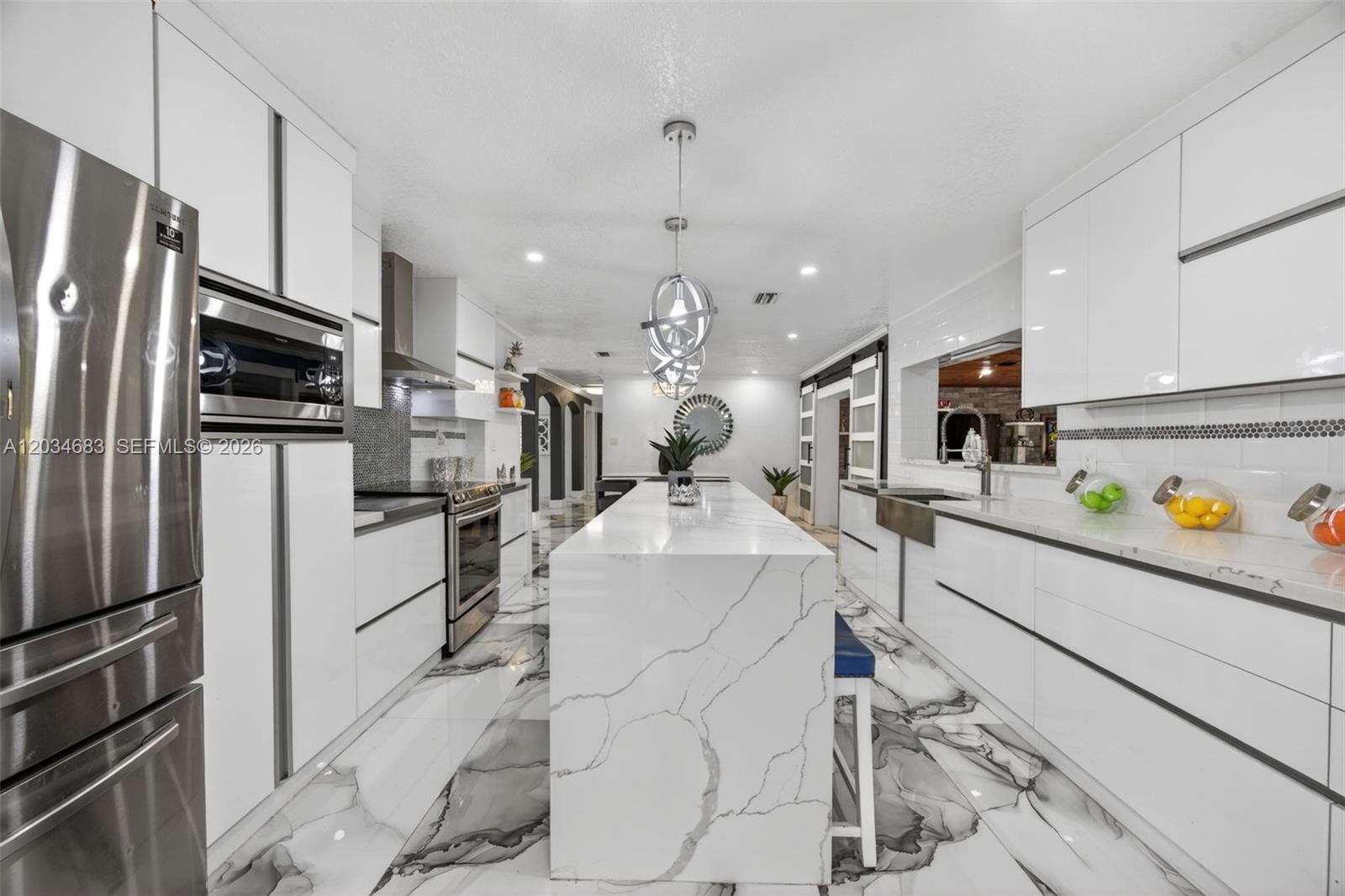 12121 Sw 107th Street Property Photo 5