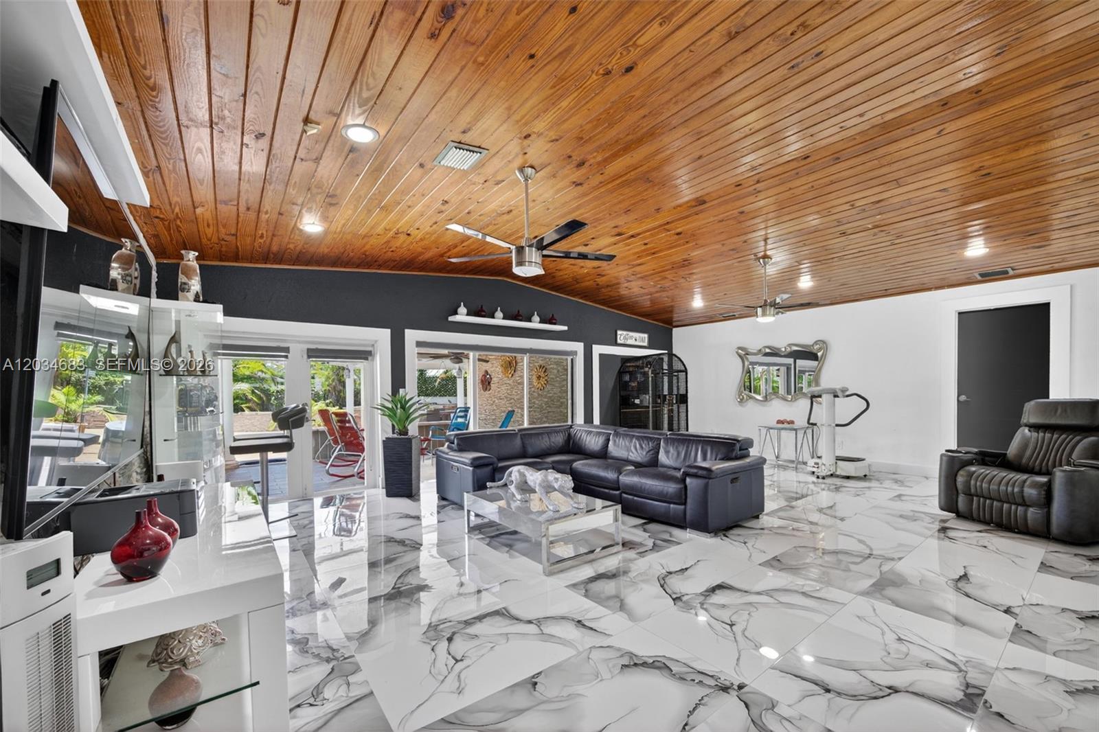 12121 Sw 107th Street Property Photo 16