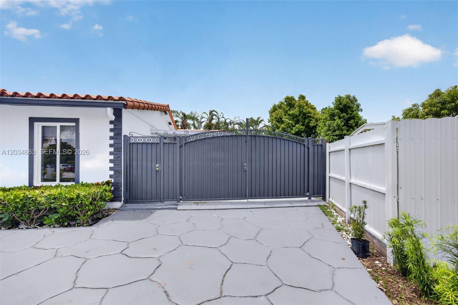 12121 Sw 107th Street Property Photo 46