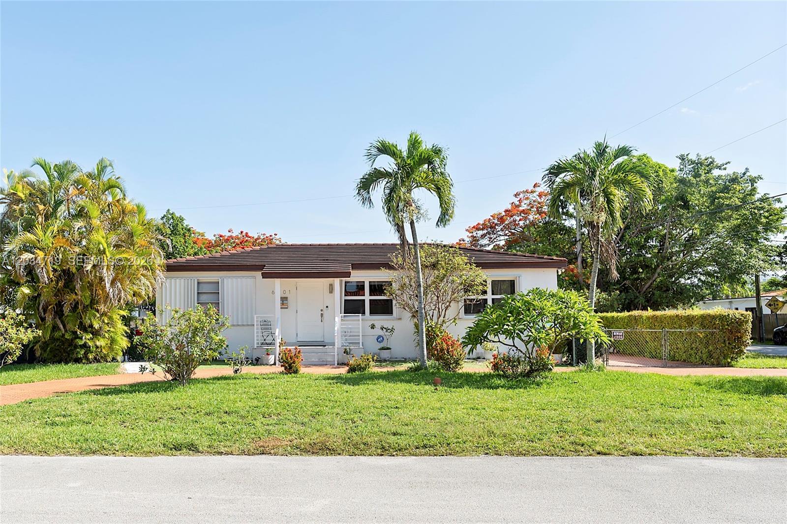 6801 Sw 27th Street Property Photo 1