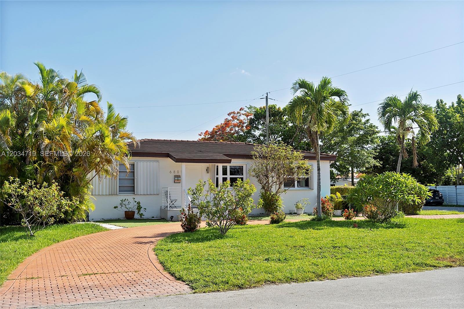 6801 Sw 27th Street Property Photo 4