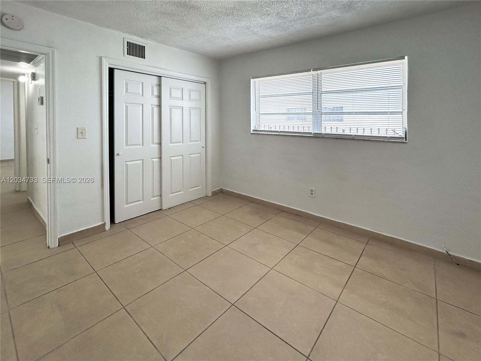 8287 Ne Miami Court 102 Property Photo 7
