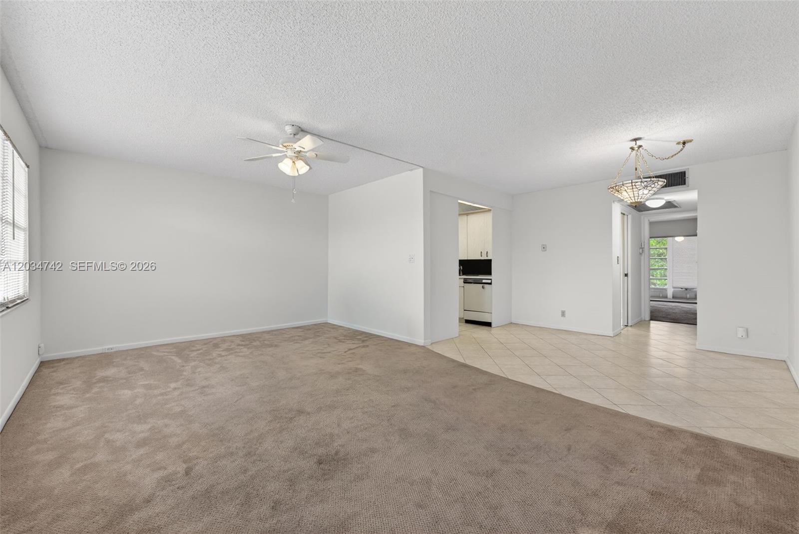 2401 Antigua Circle E3 Property Photo 5