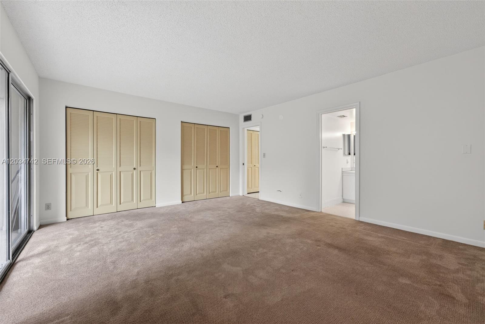 2401 Antigua Circle E3 Property Photo 13