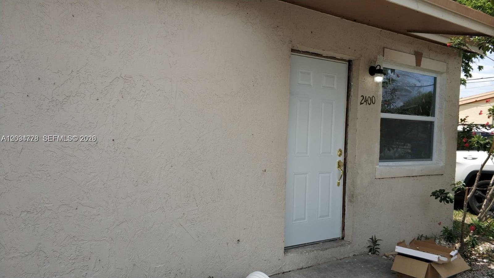 2400 Nw 13th Court Property Photo 2