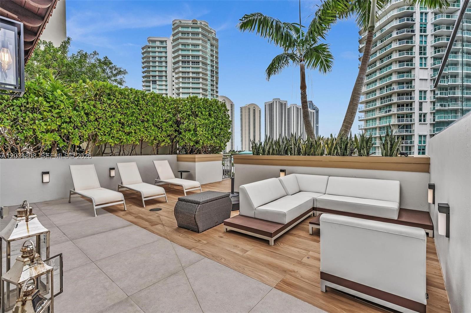 300 Sunny Isles Boulevard 4-502 Property Photo 27