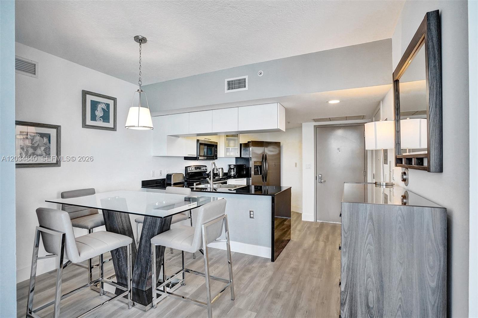 1750 N Bayshore Drive 3802 Property Photo 4