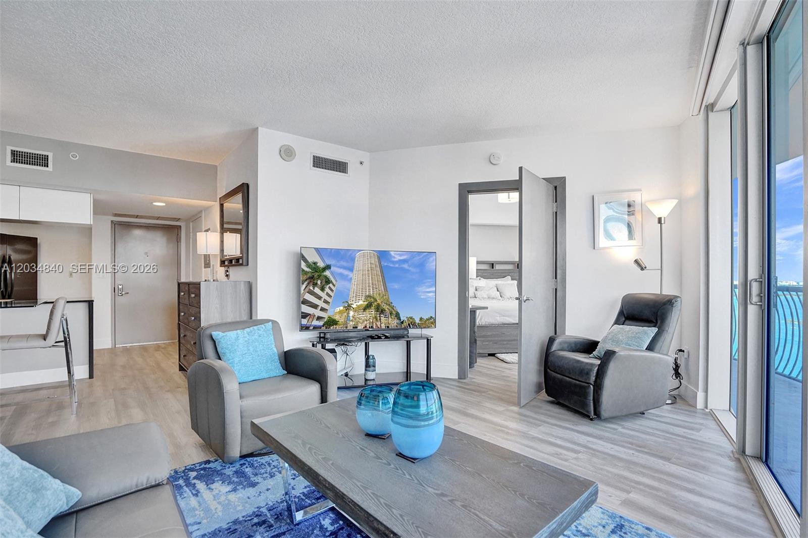 1750 N Bayshore Drive 3802 Property Photo 26