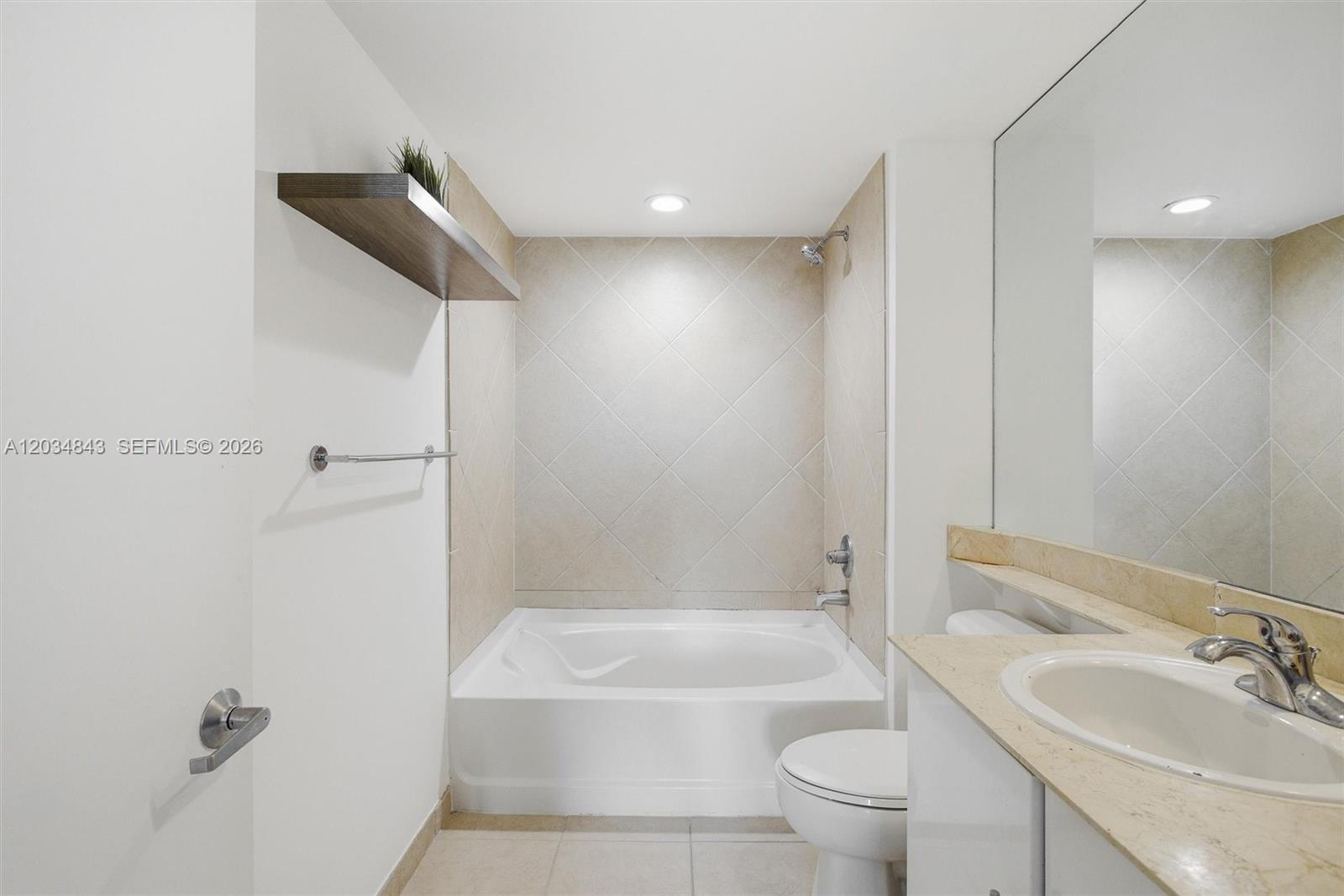 325 S Biscayne Boulevard 4022 Property Photo 23