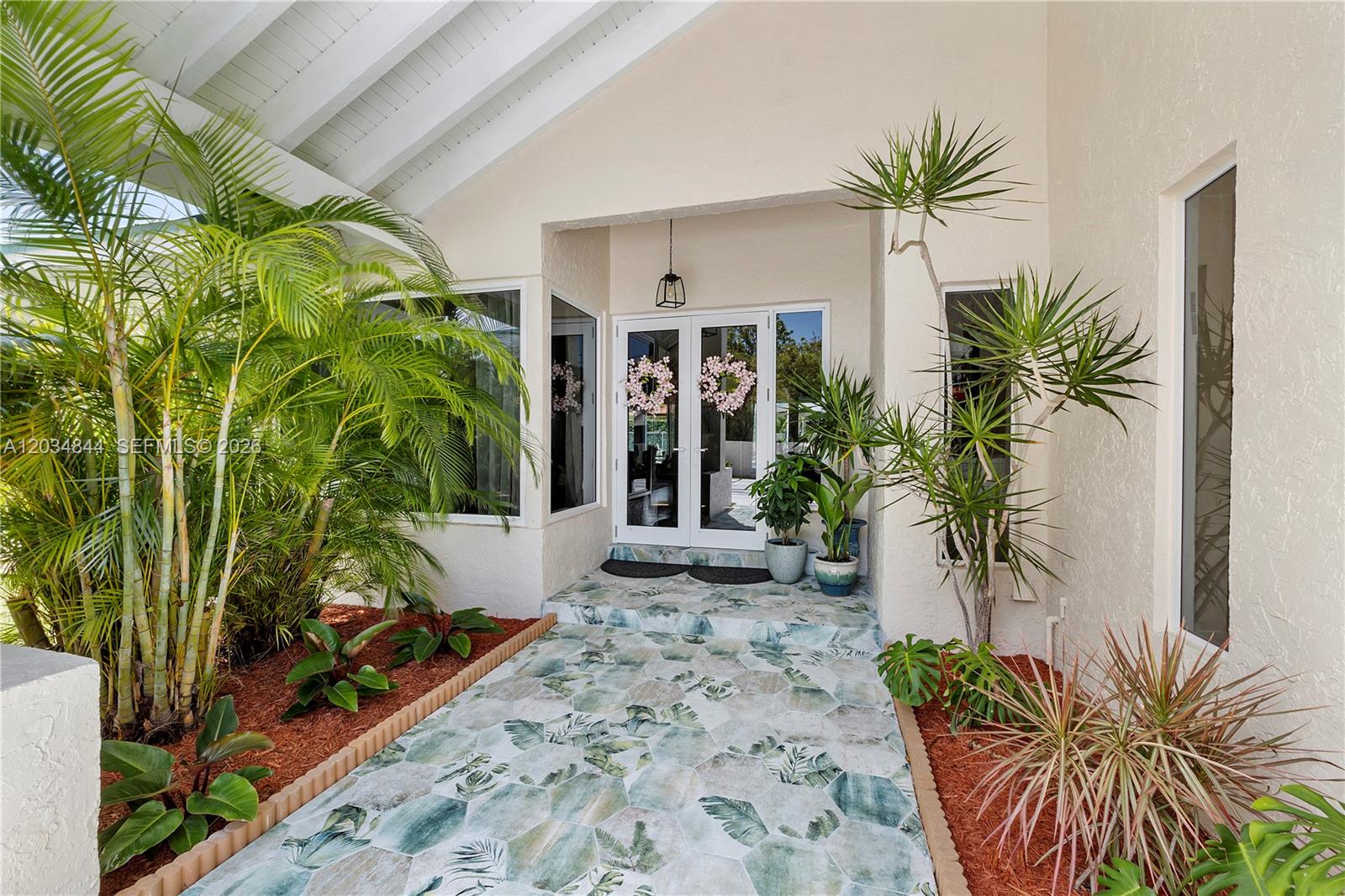 17640 Old Cutler Road Property Photo 2
