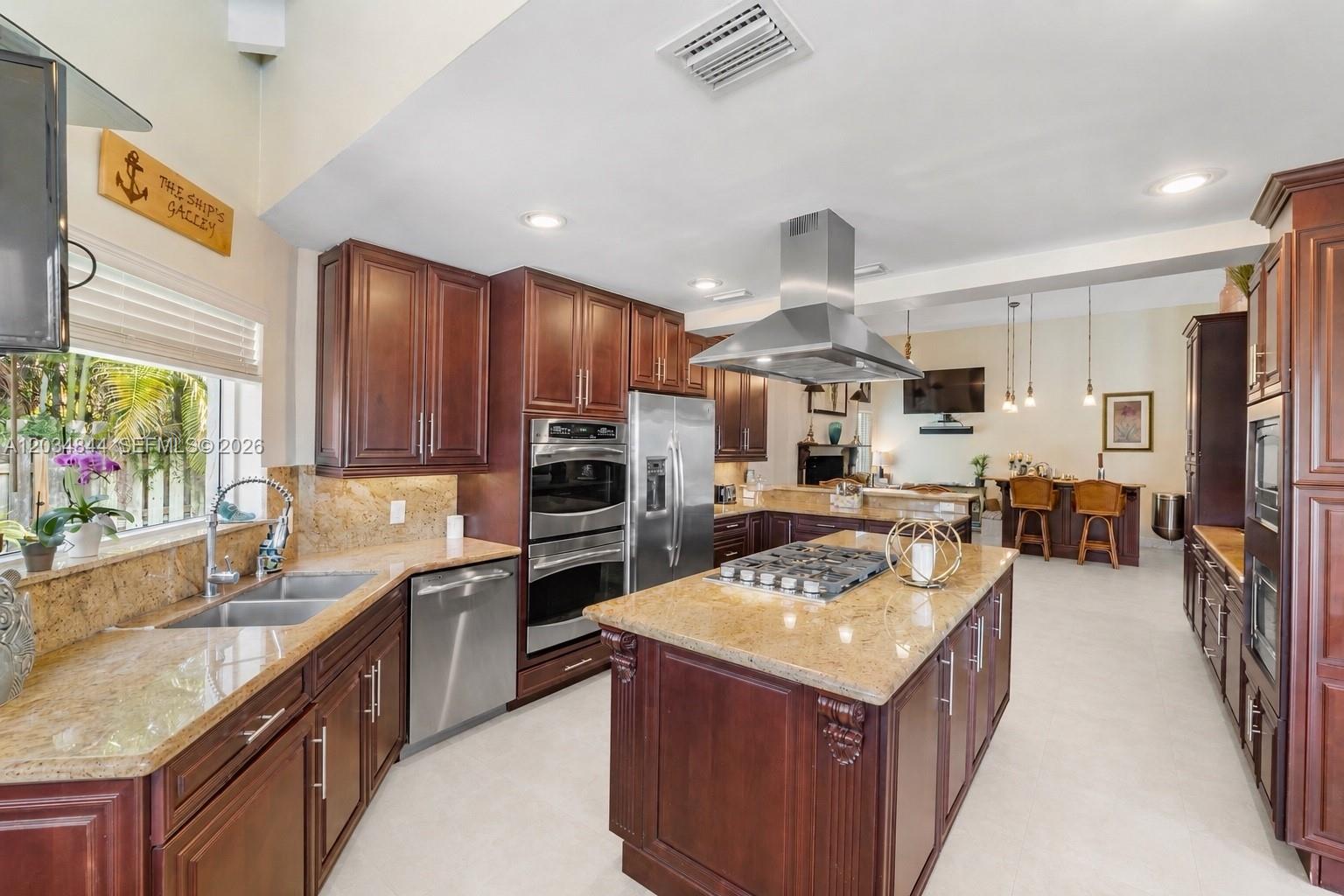 17640 Old Cutler Road Property Photo 8