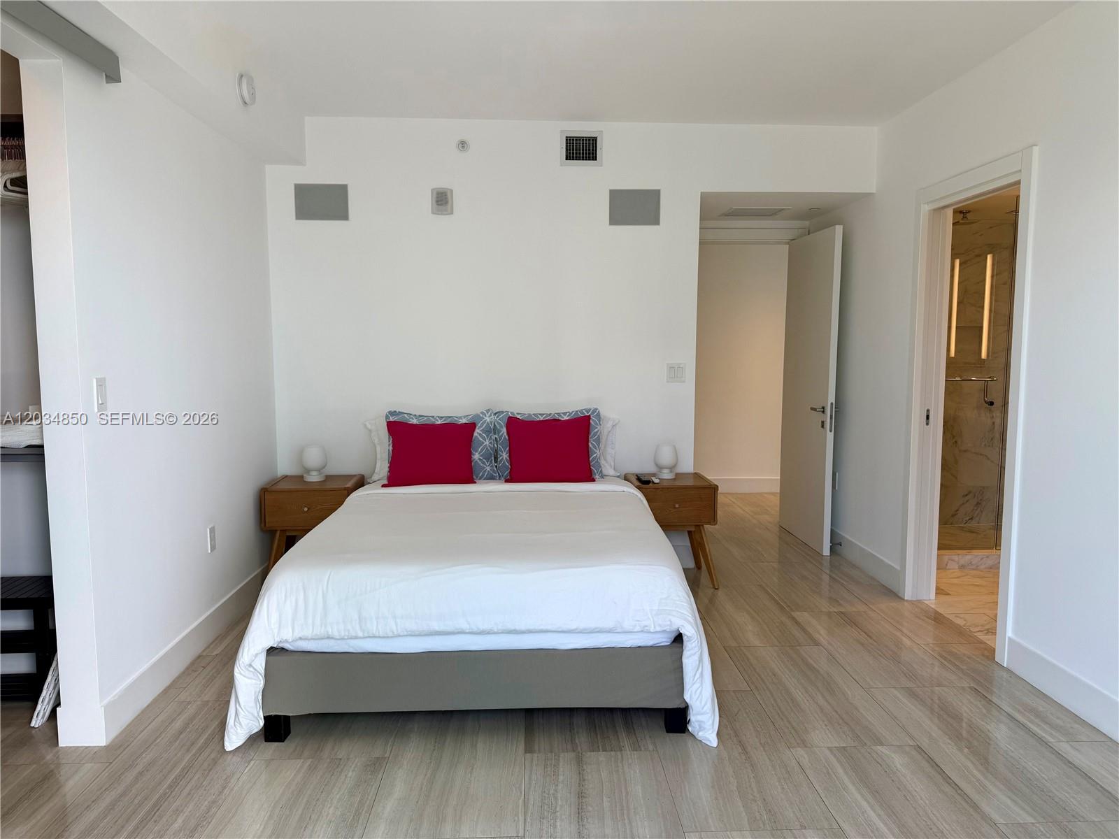 A12034850 Property Photo 14