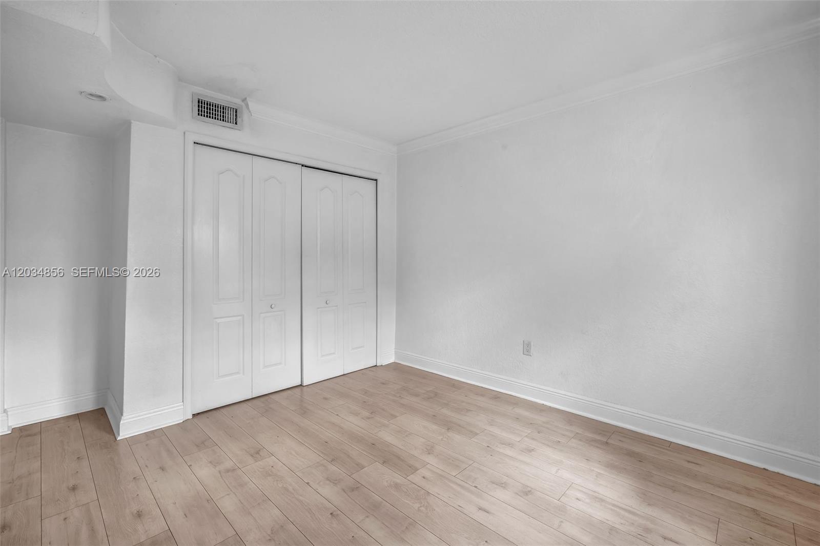 3245 Virginia Street 24 Property Photo 9