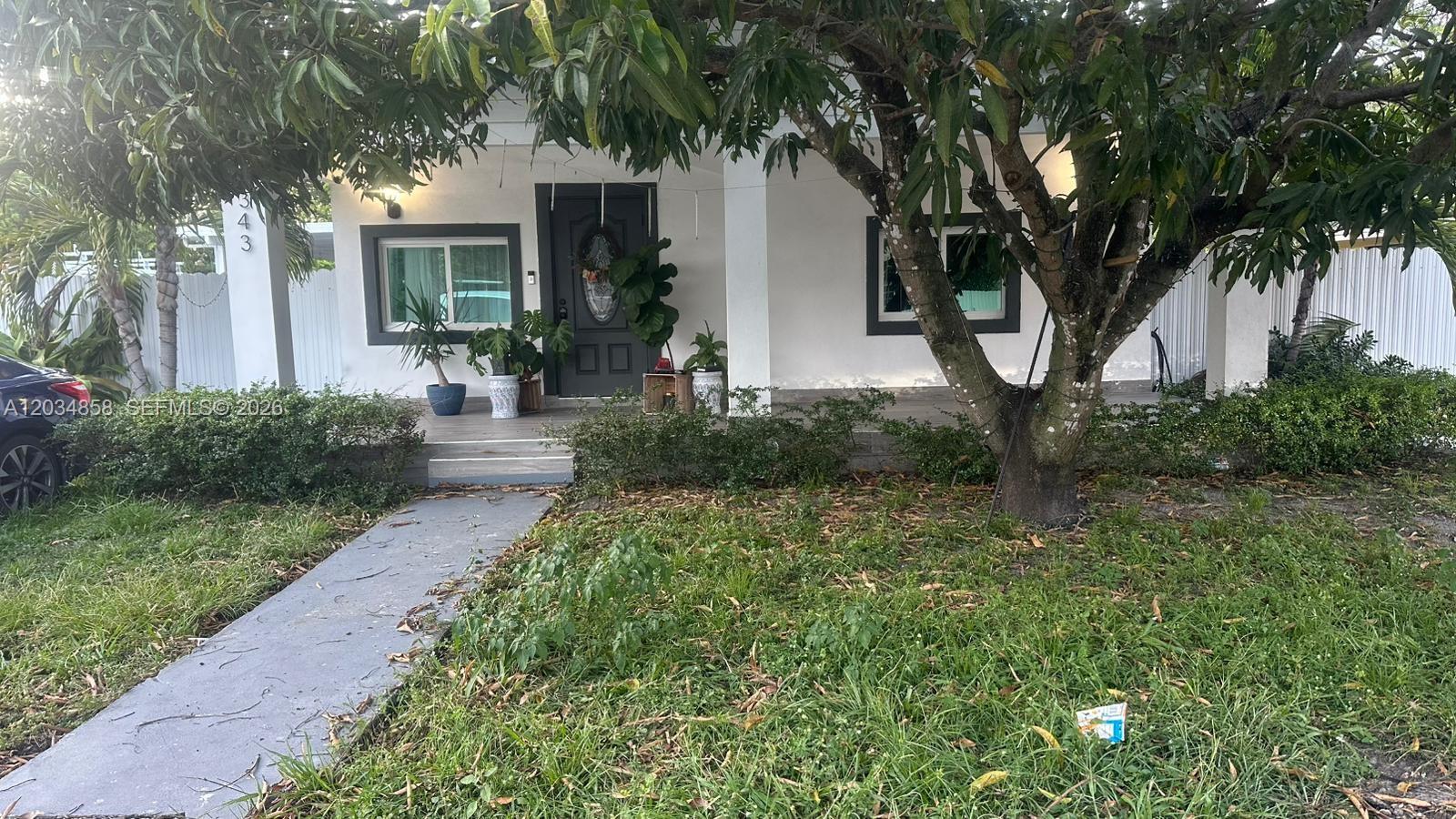 2343 Nw 102nd Street Property Photo 1