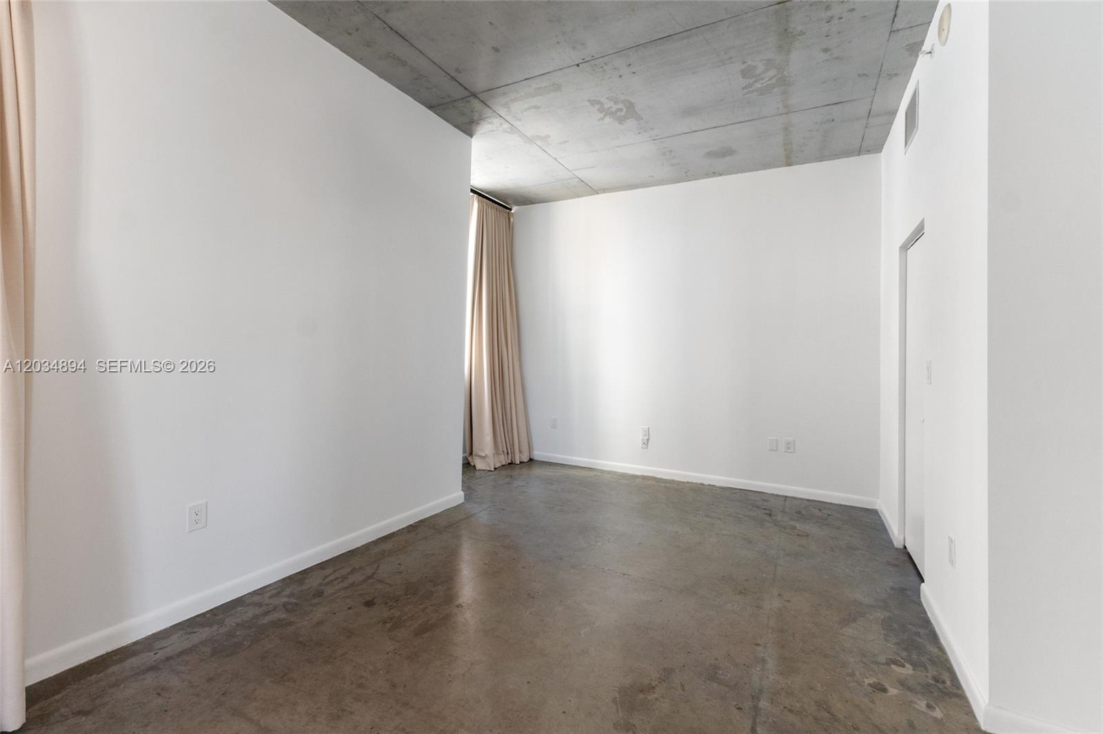 133 Ne 2nd Avenue 801 Property Photo 4