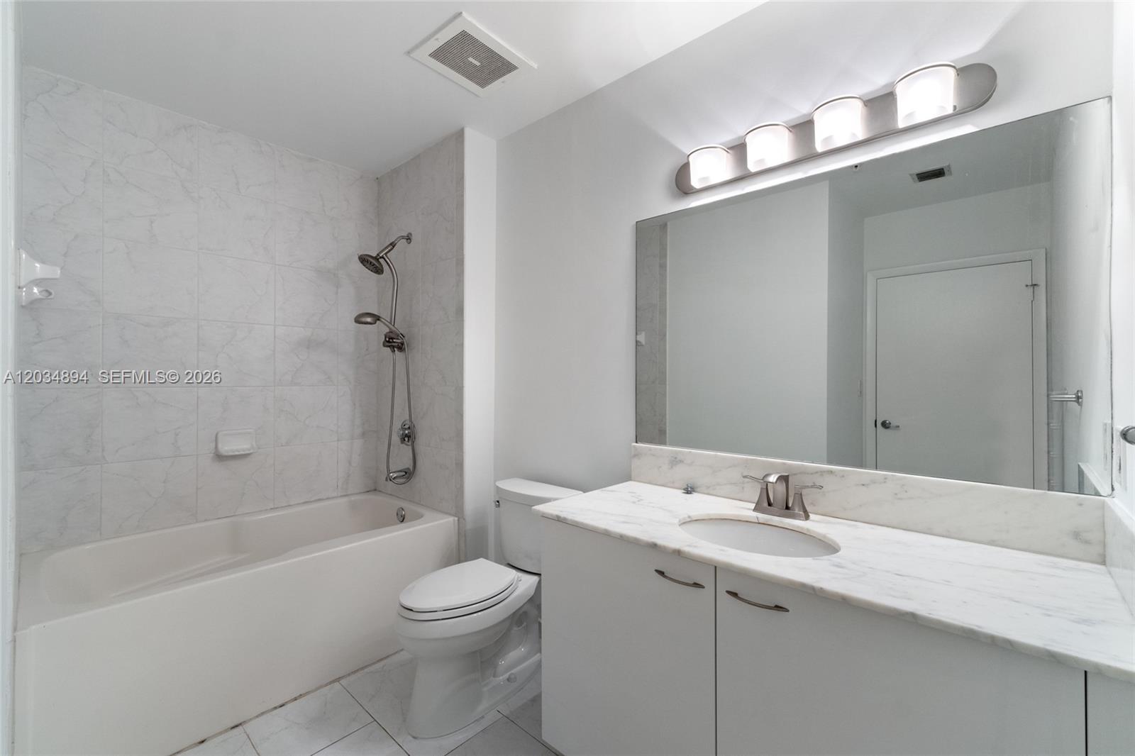 133 Ne 2nd Avenue 801 Property Photo 8