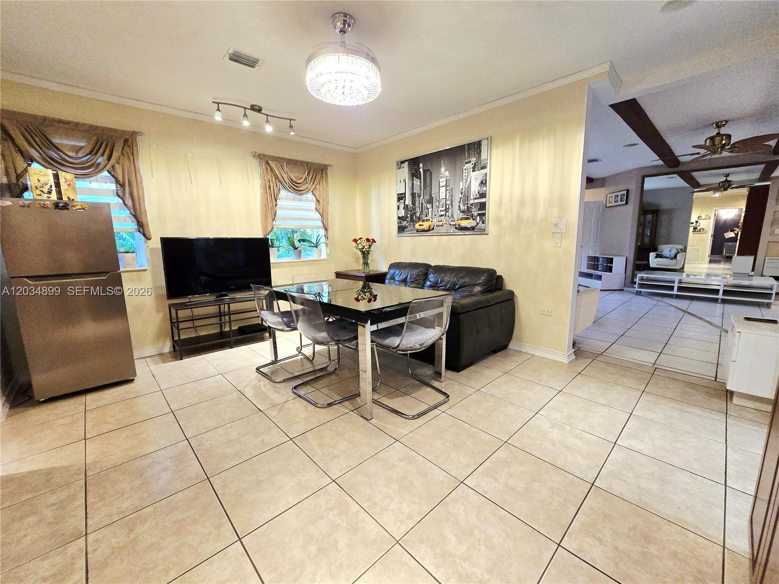 2630 Monroe Street Property Photo 24