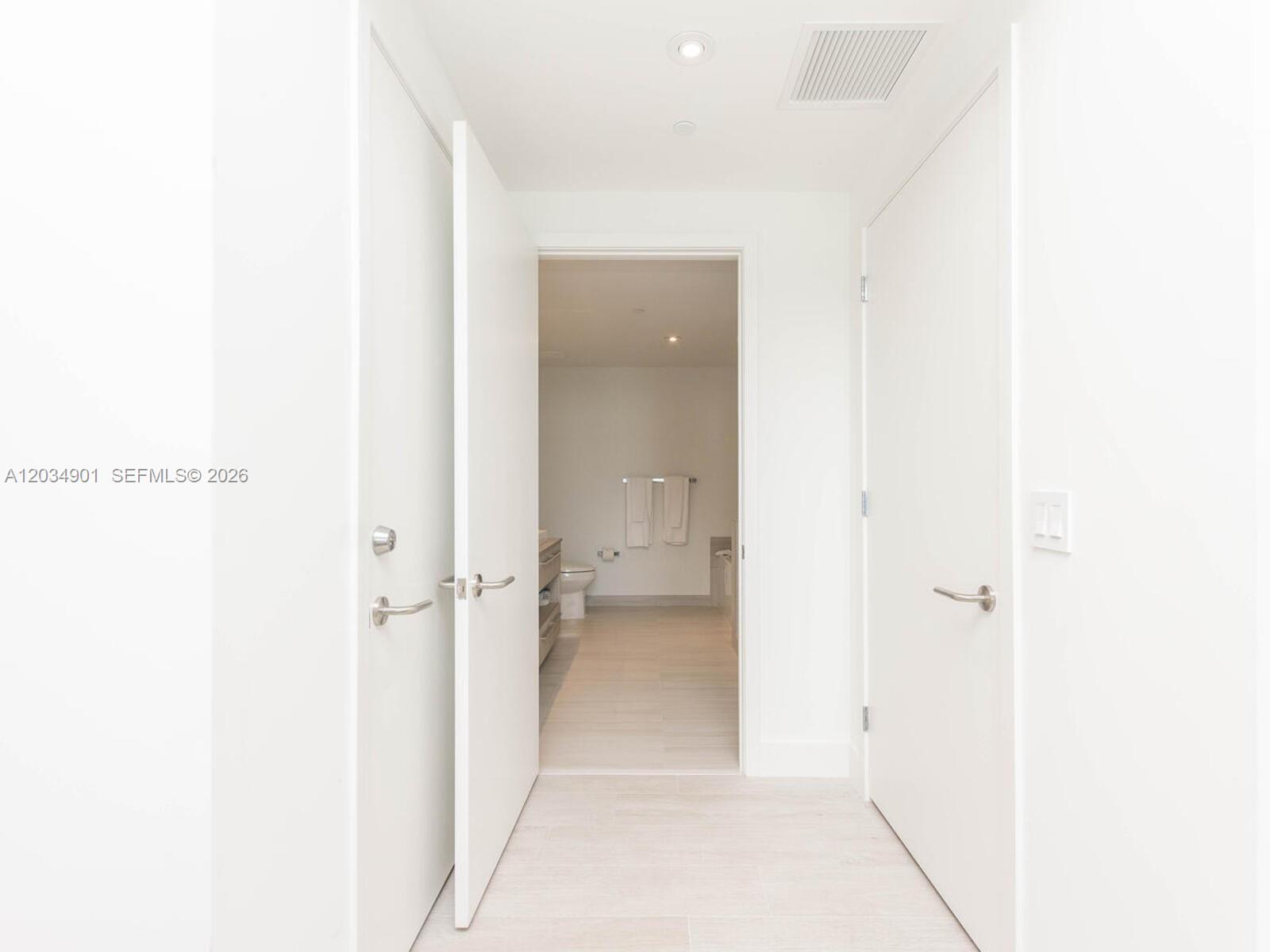 4010 S Ocean Drive T3705 Property Photo 26