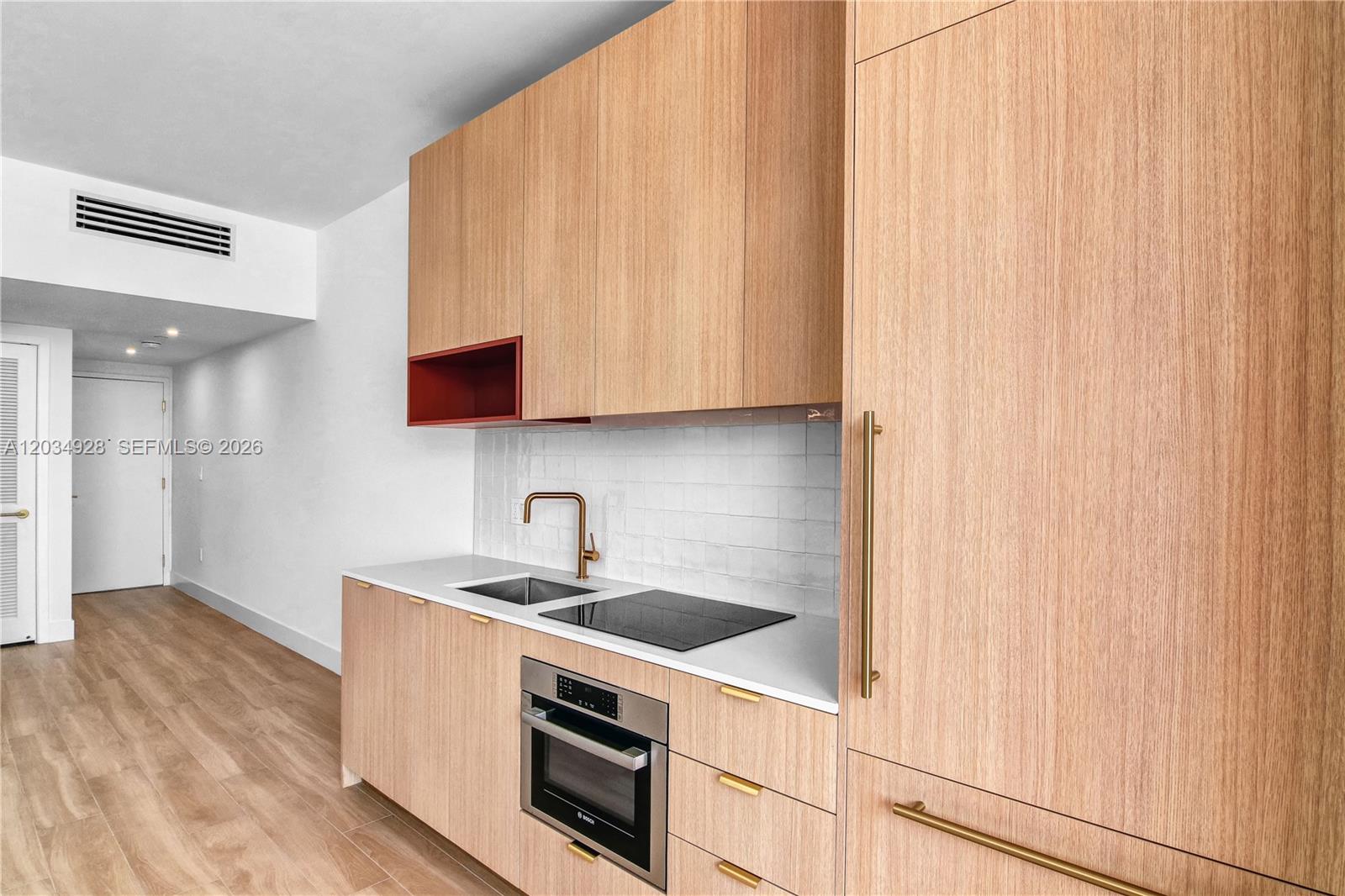 90 Ne 32 520 Property Photo 6