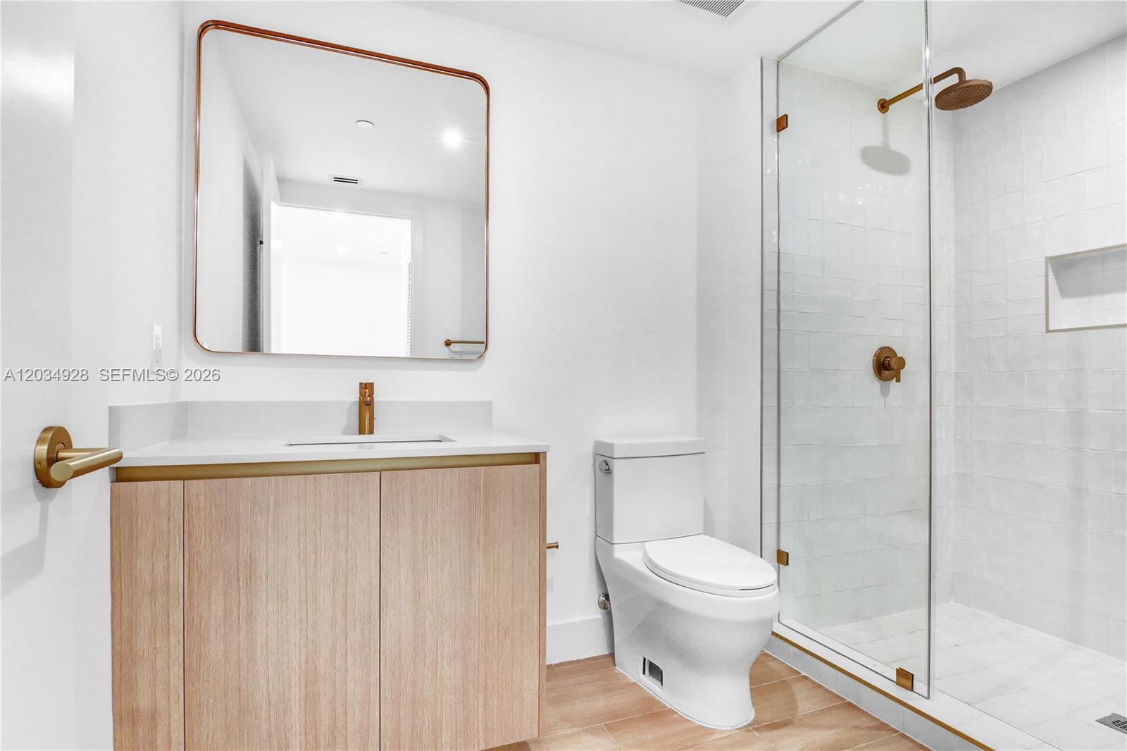 90 Ne 32 520 Property Photo 9