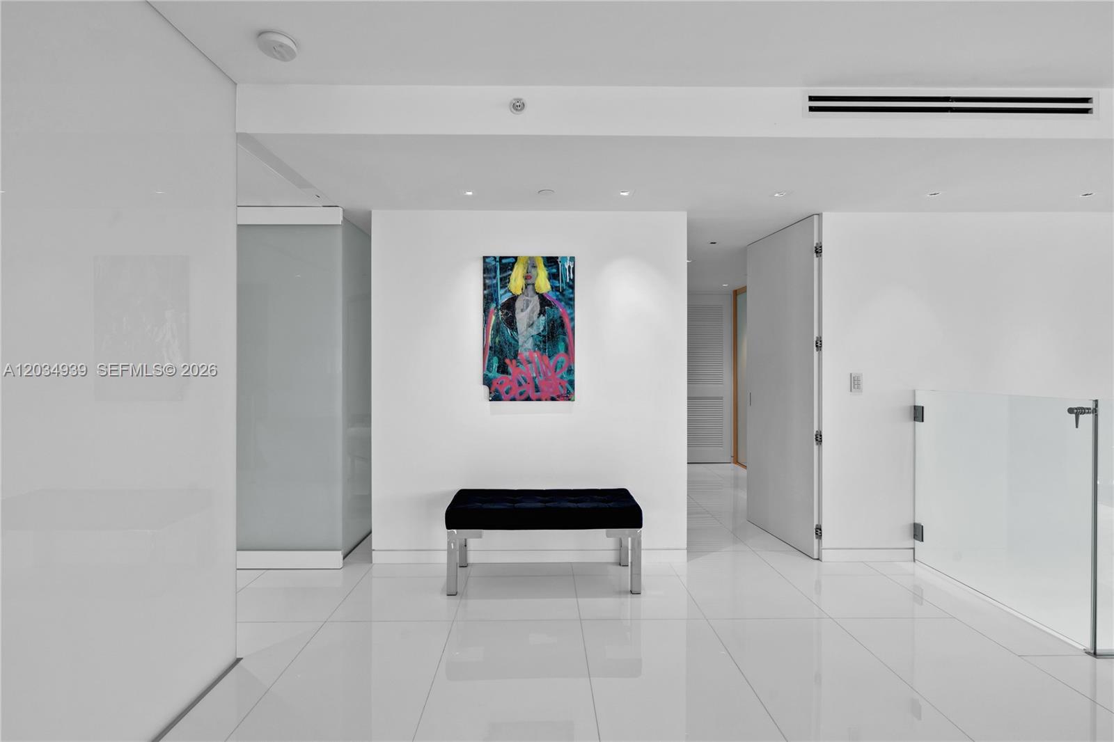 10 Venetian Way Ph04 Property Photo 35