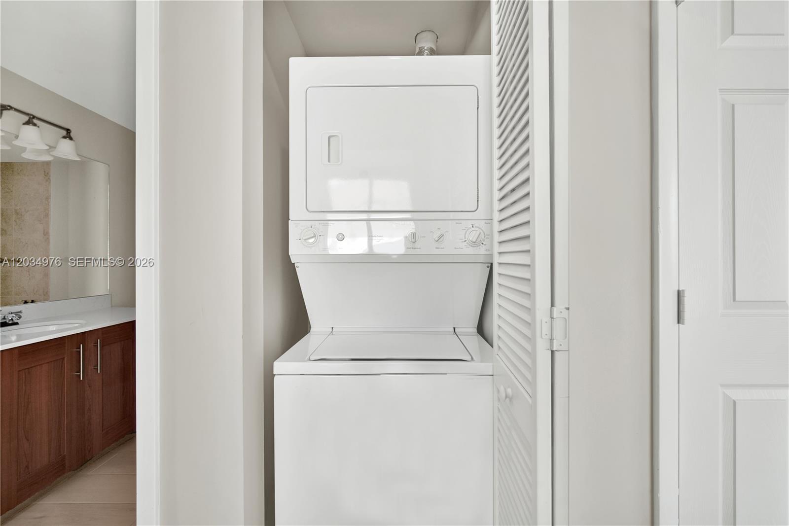 1300 Ponce De Leon Boulevard 901 Property Photo 22