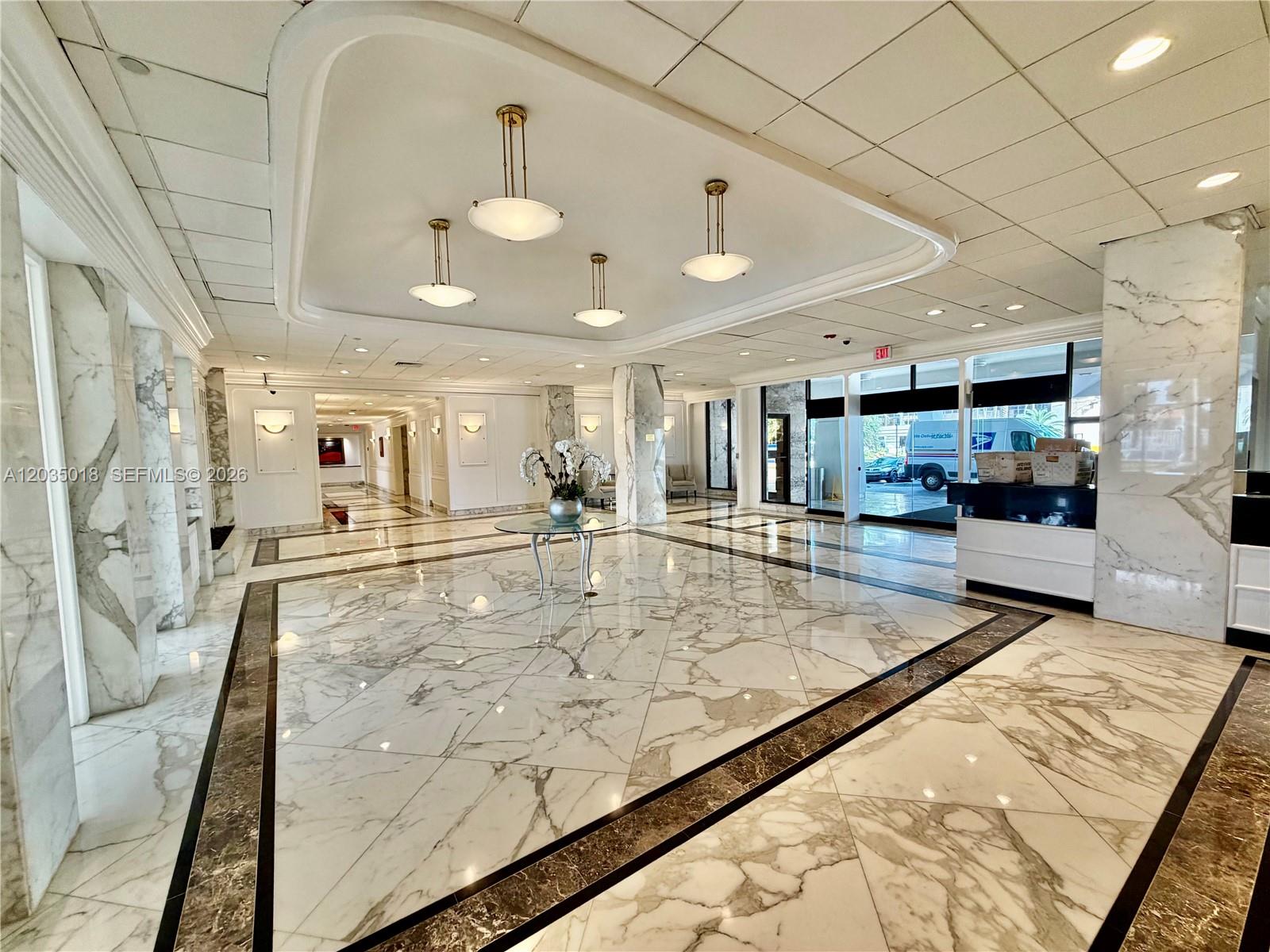 5700 Collins Avenue 14m Property Photo 1