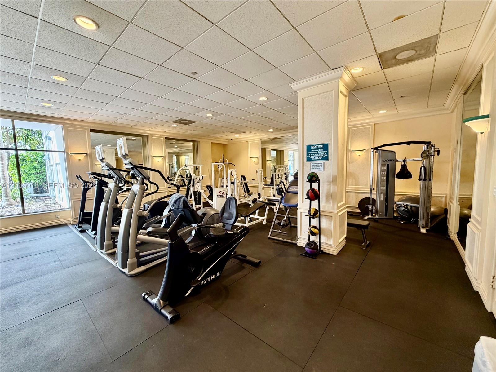 5700 Collins Avenue 14m Property Photo 7