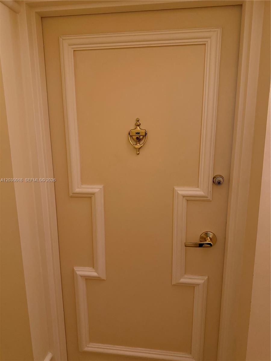 5700 Collins Avenue 14m Property Photo 11