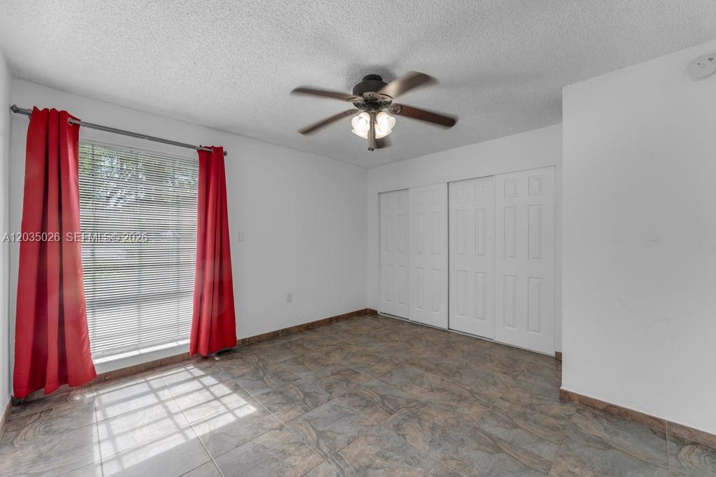 10832 N Kendall Drive U1 Property Photo 10