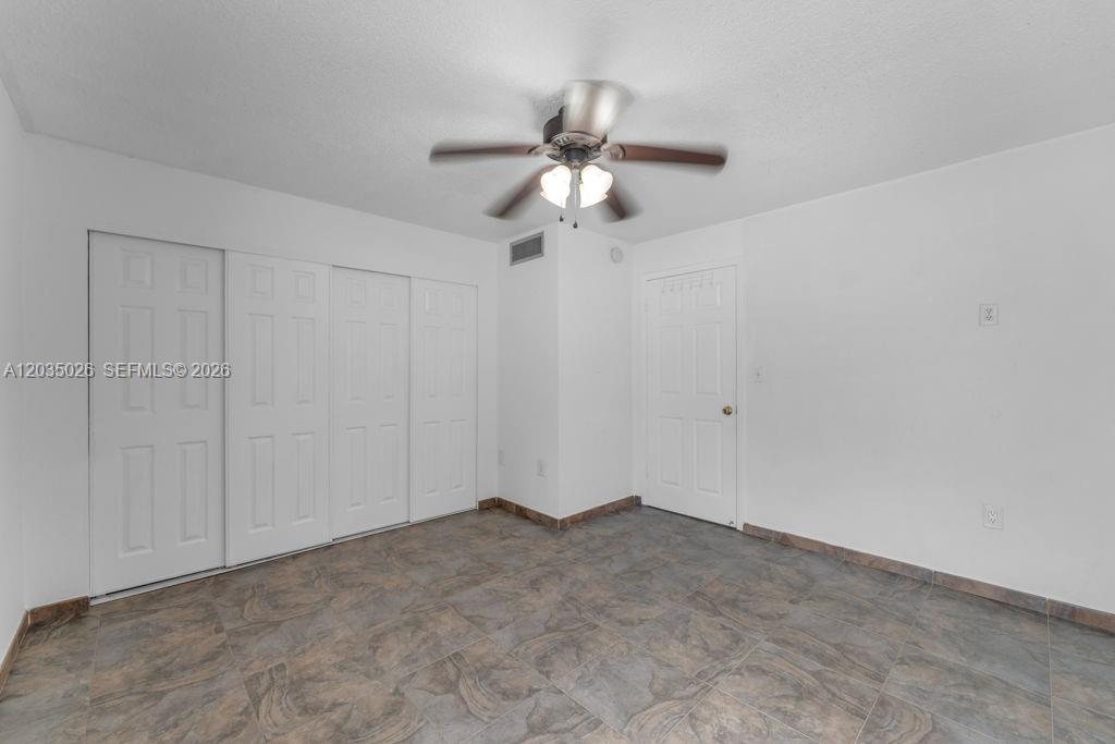 10832 N Kendall Drive U1 Property Photo 11