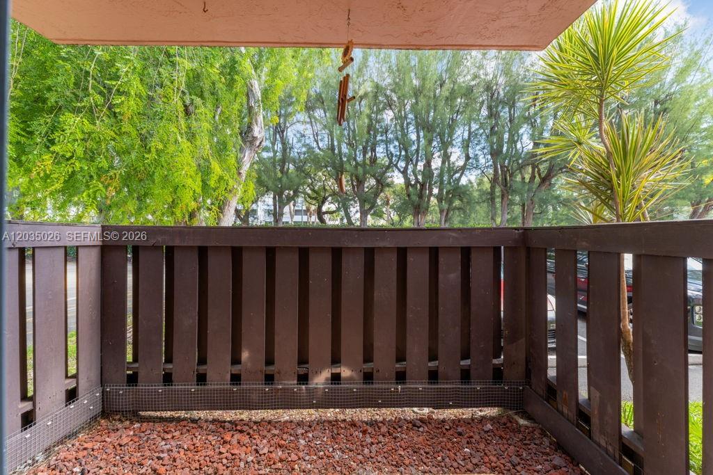 10832 N Kendall Drive U1 Property Photo 17