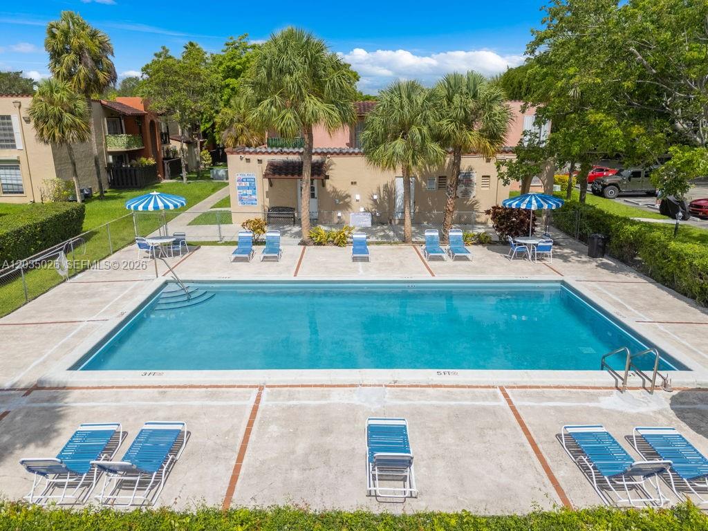 10832 N Kendall Drive U1 Property Photo 25