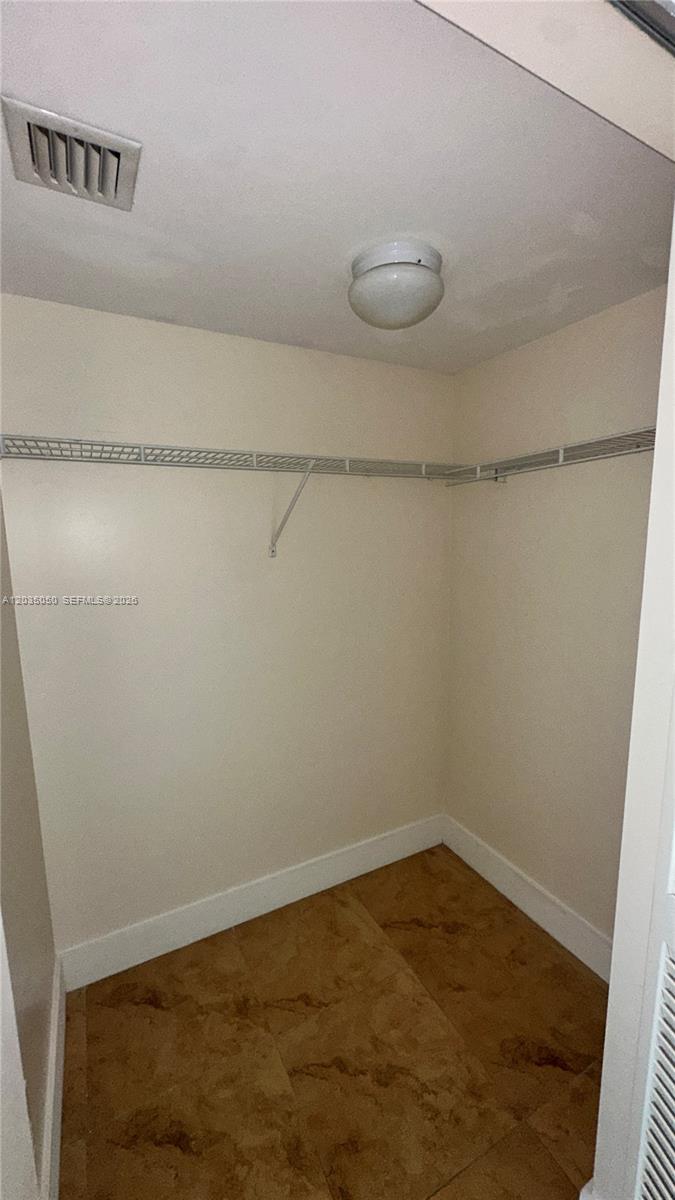 41 Se 5th Street 1104 Property Photo 11