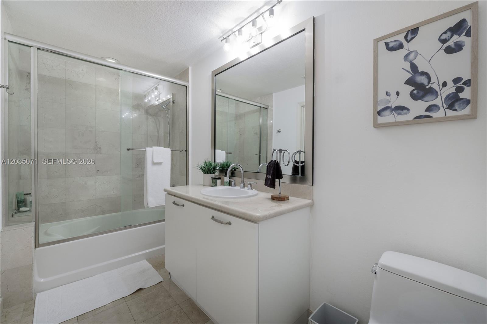 6515 Collins Avenue 1405 Property Photo 19