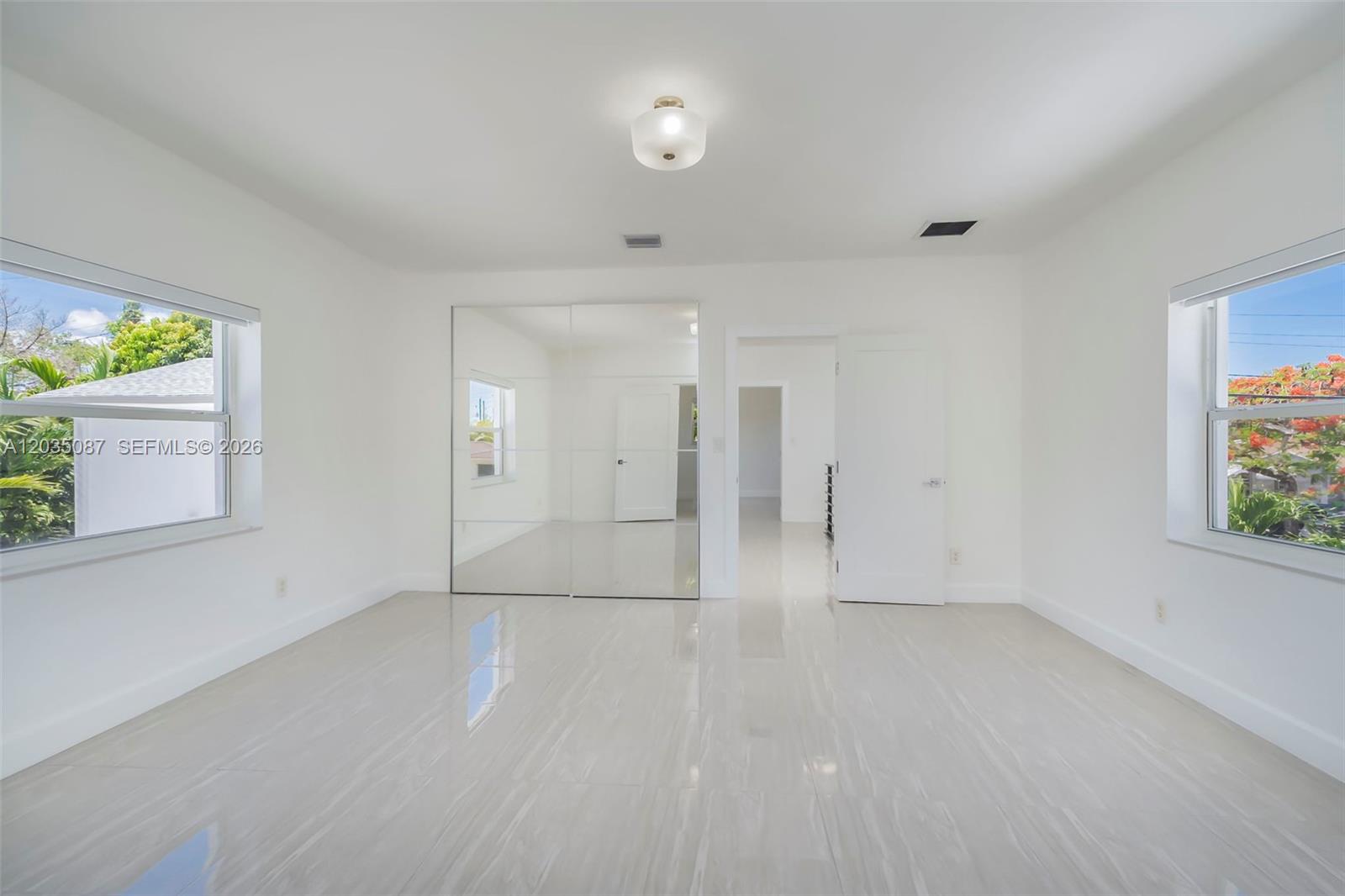 590 Sw 23rd Avenue Property Photo 16