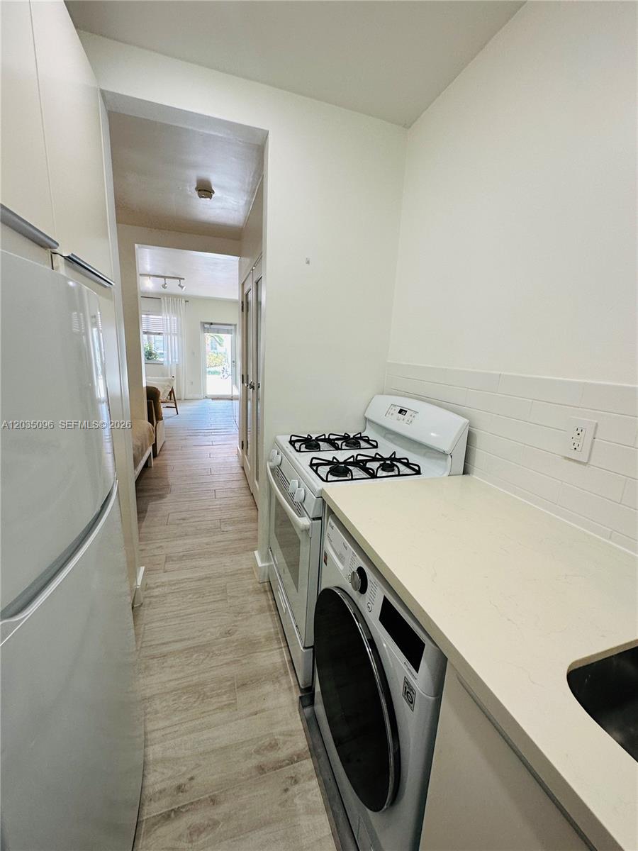 745 13th Street 6 Property Photo 16