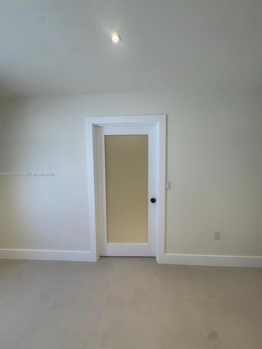 841 Ne 4th Place Property Photo 12