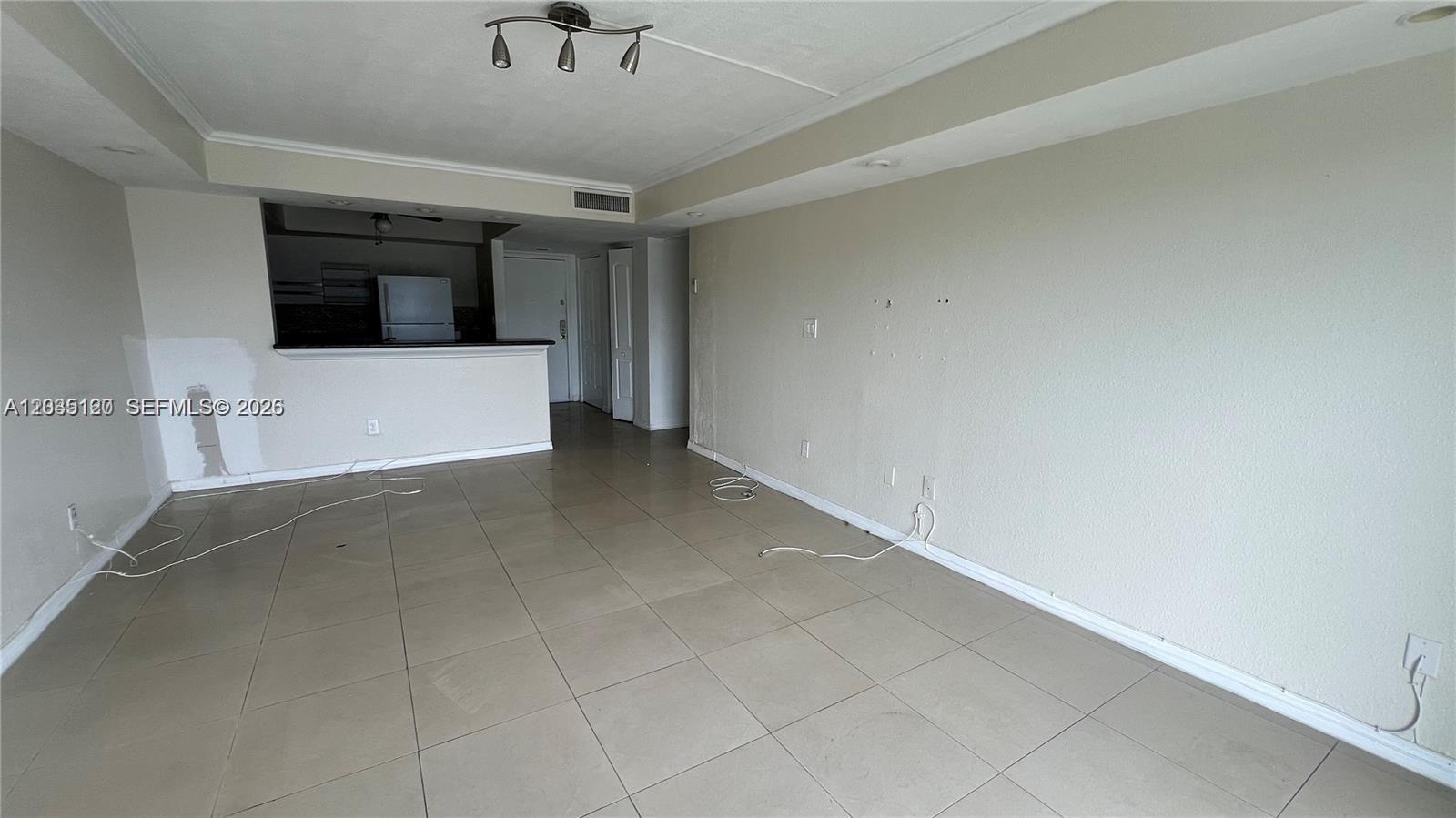 486 Nw 165th St Road B-606 Property Photo 16