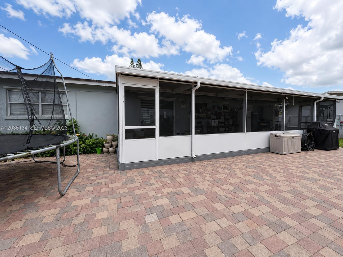 9515 Dominican Drive Property Photo 10