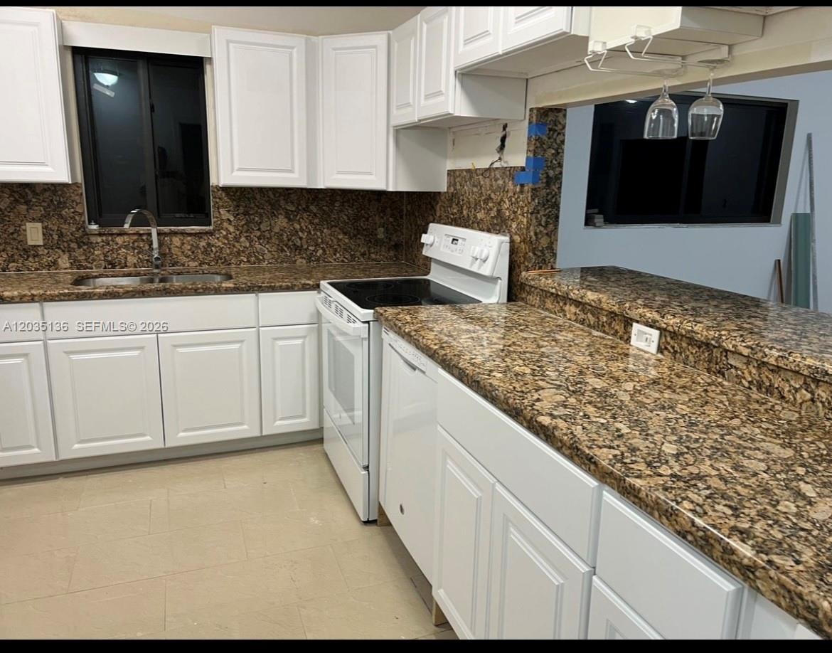 325 Menores Avenue Property Photo 14