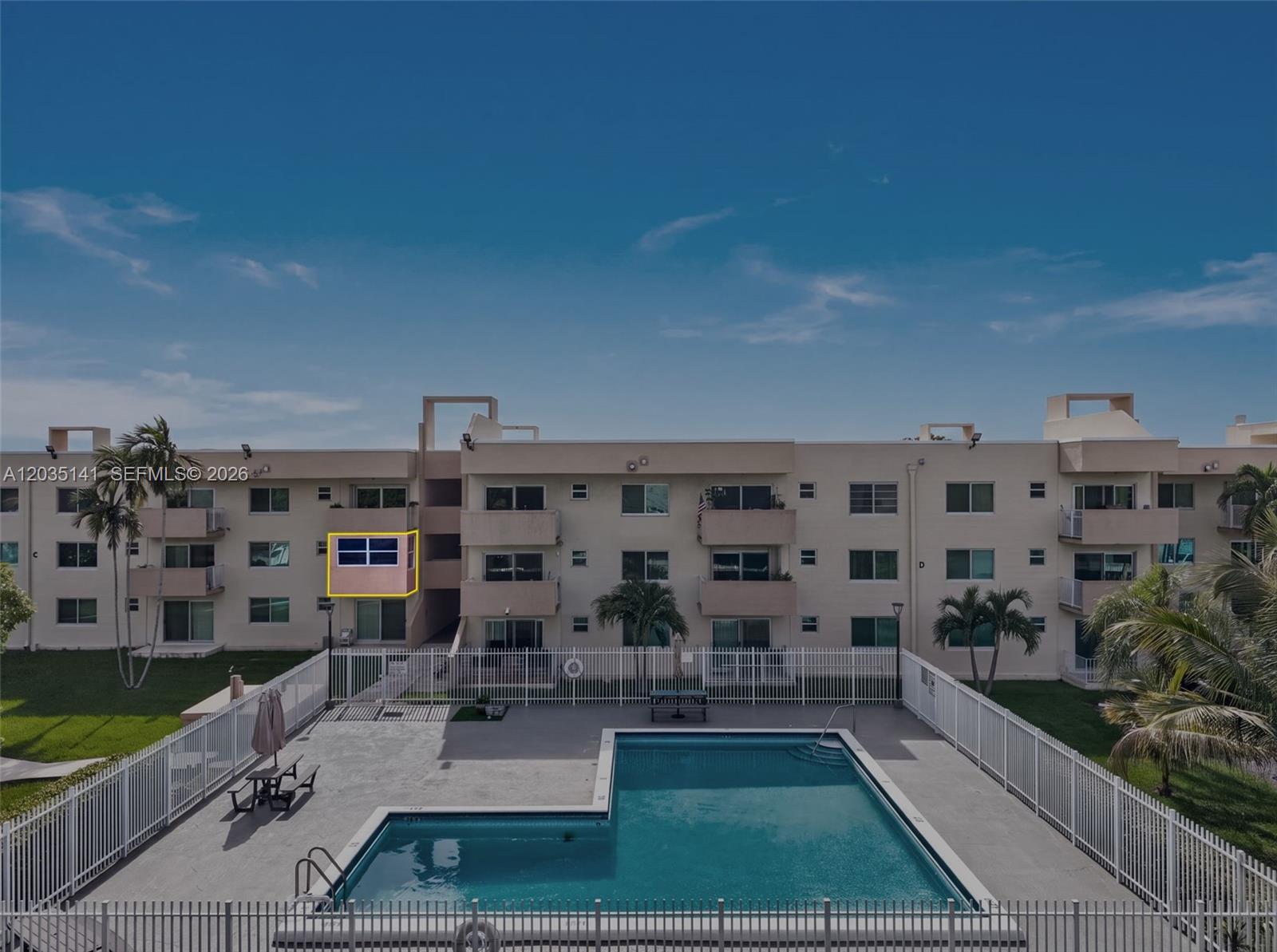 10300 Coral Way C25 Property Photo 3