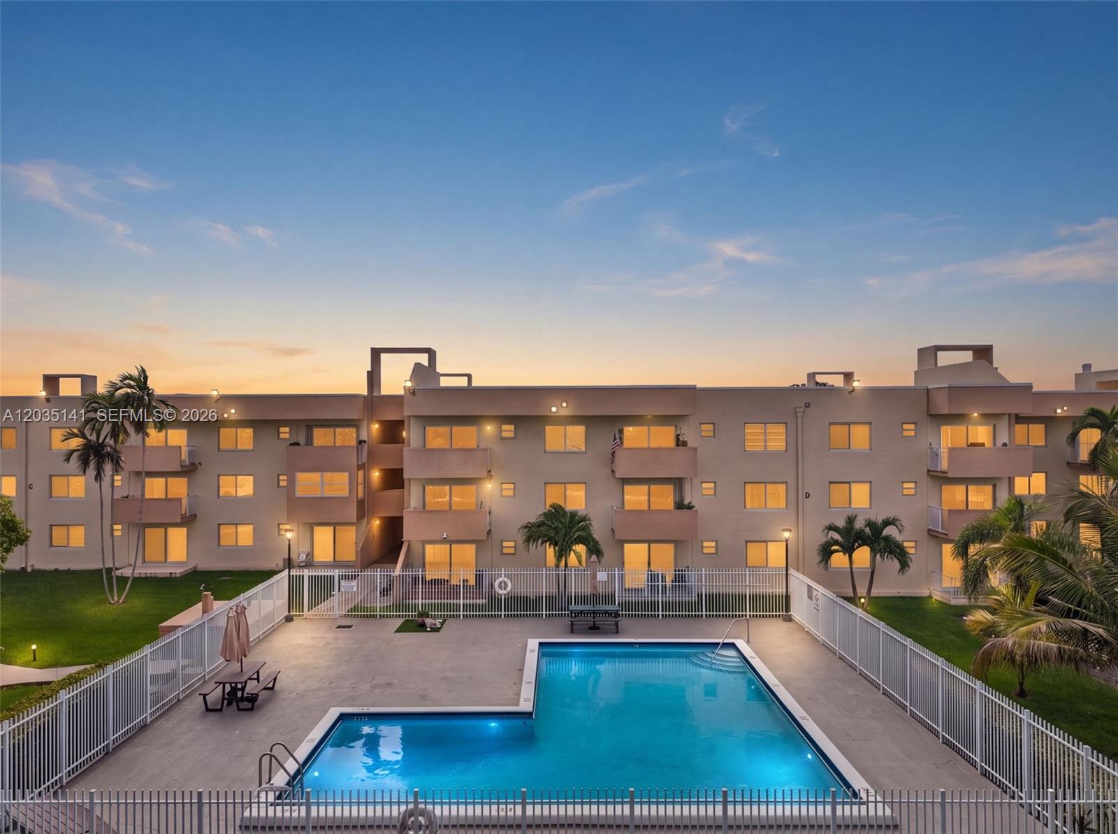 10300 Coral Way C25 Property Photo 28