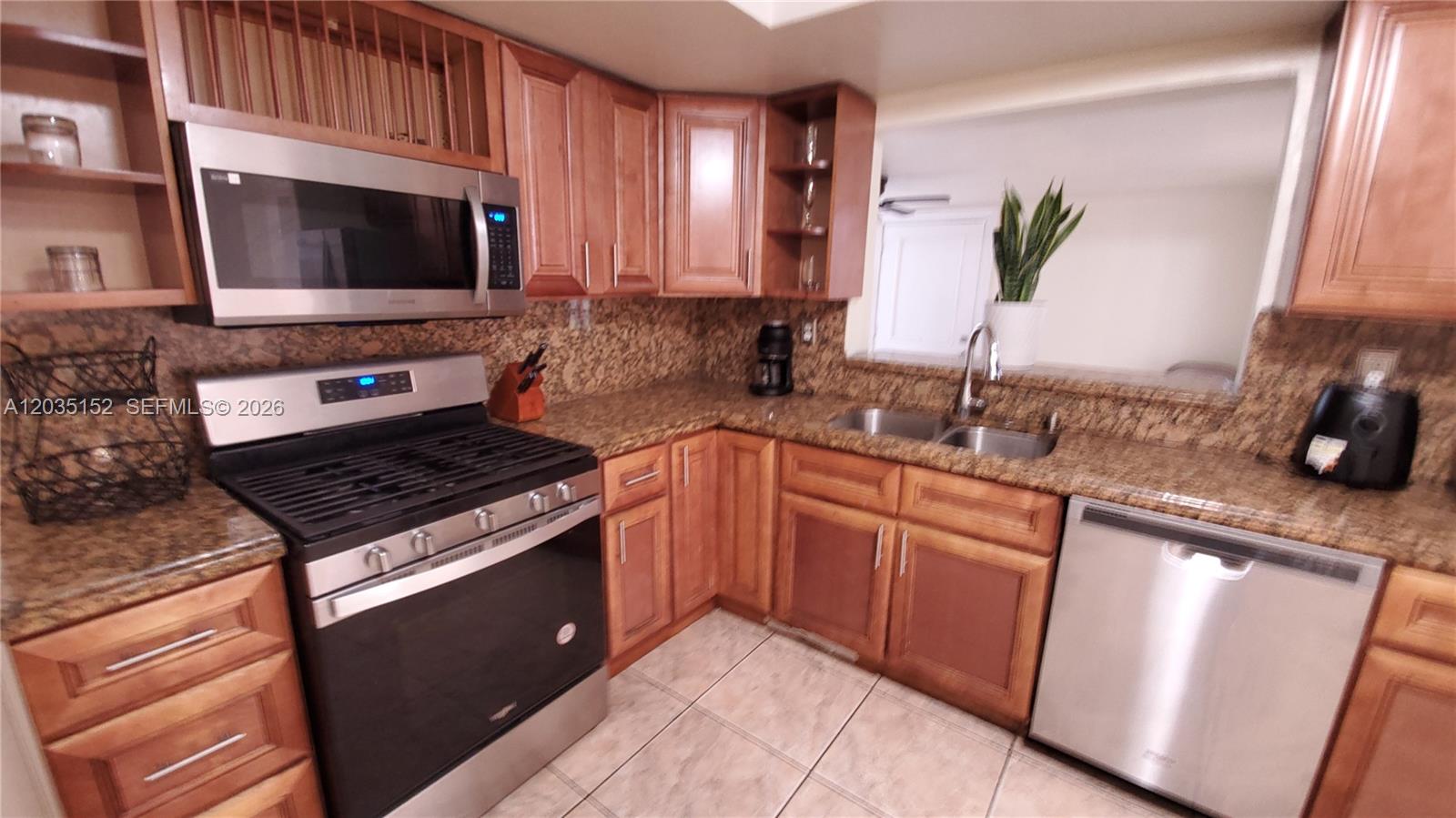 7607 Dilido Boulevard Property Photo 8