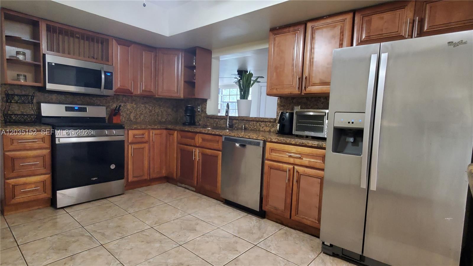 7607 Dilido Boulevard Property Photo 9