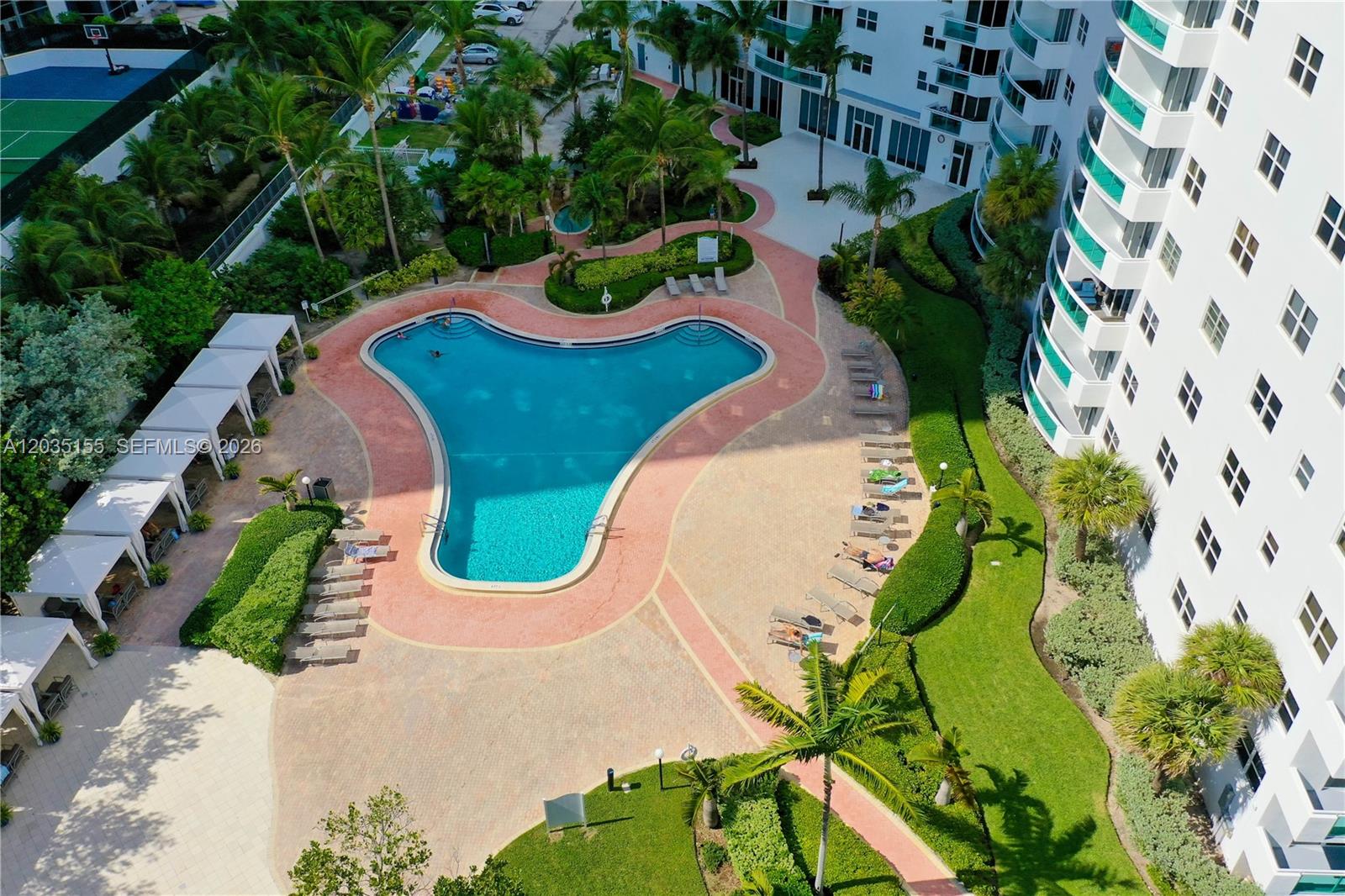 3001 S Ocean Drive 1415 Property Photo 24