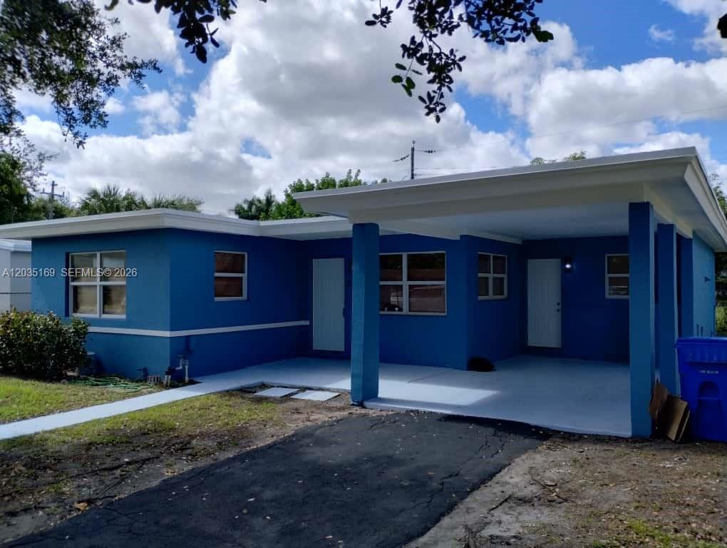 809 Nw 12th Avenue Property Photo 2
