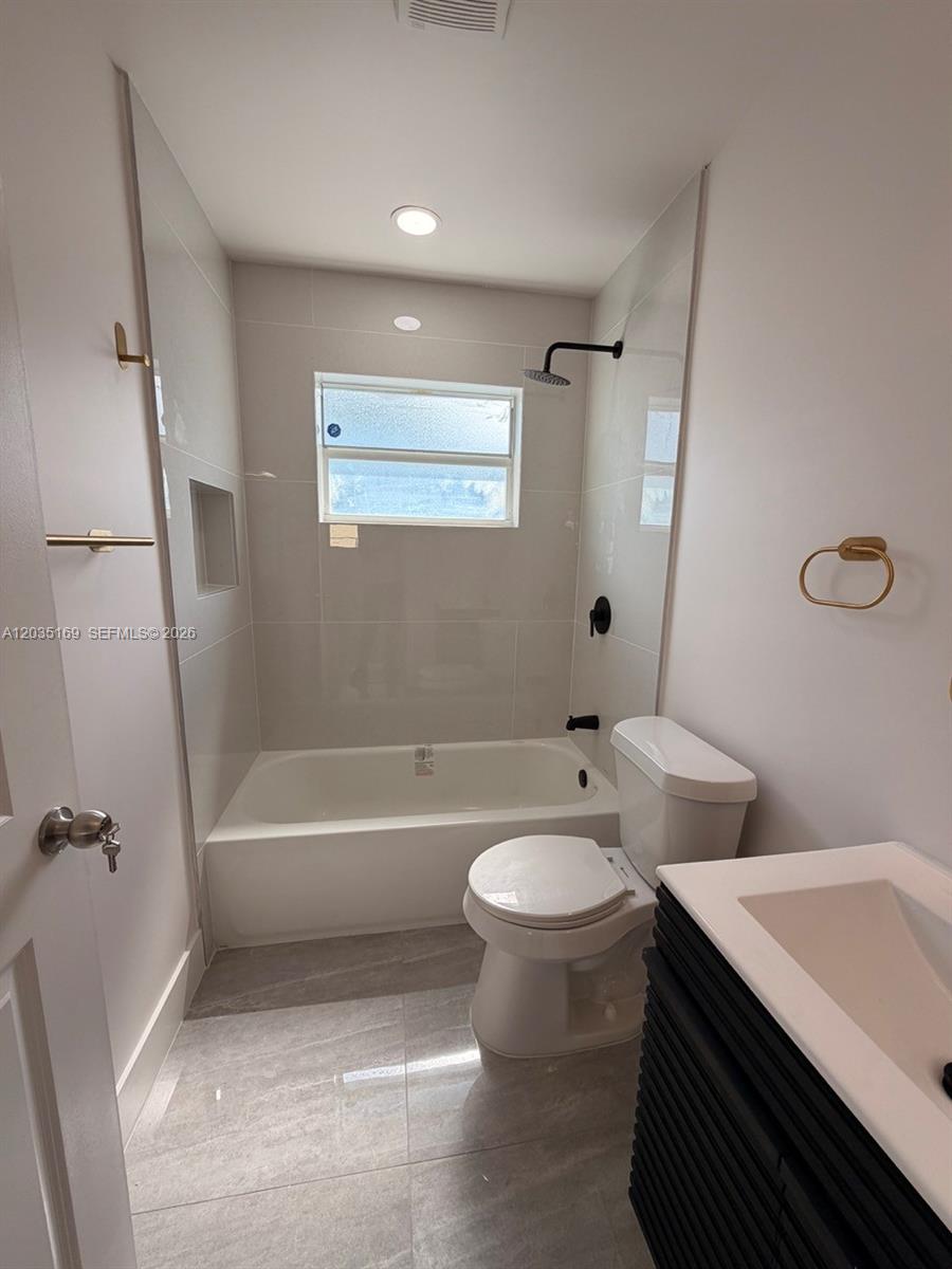 809 Nw 12th Avenue Property Photo 9